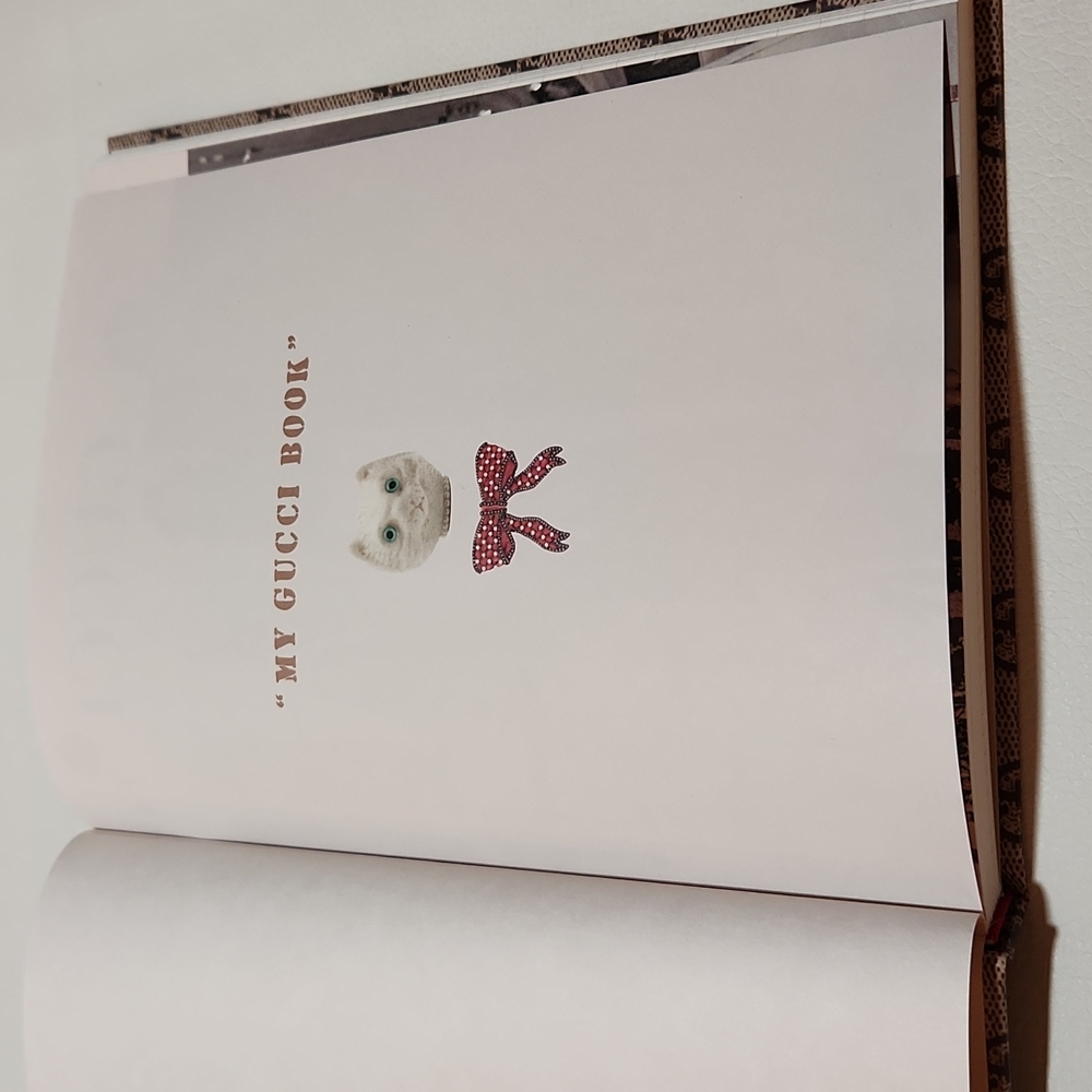 Authentic Gucci Monogram Embossed  My Gucci Book Limited Edition Noteboo… - Picture 10 of 16